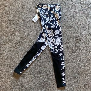 Everlast black & white floral performance leggings